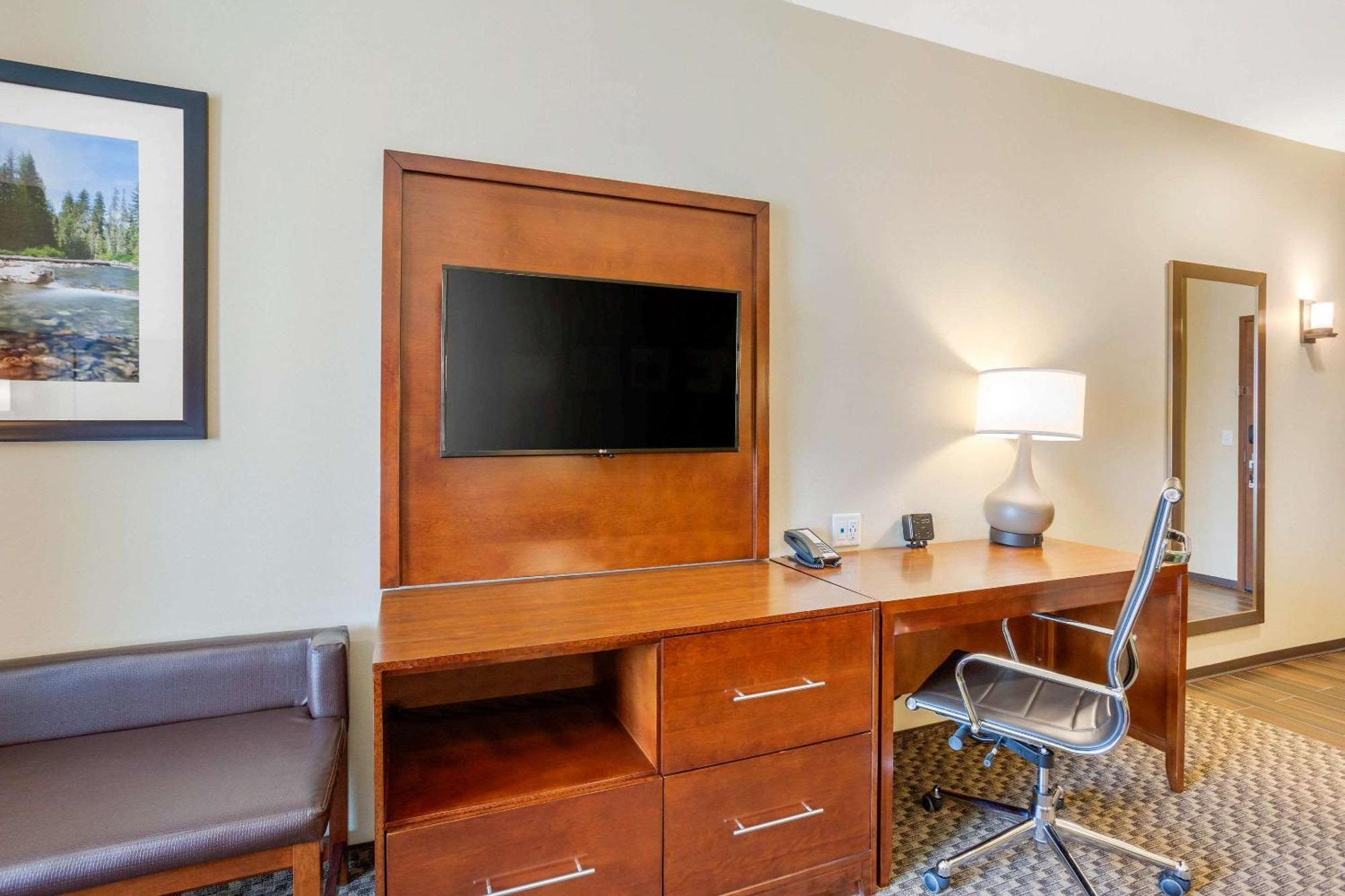 Comfort Suites Burlington Near I-5 Exteriör bild