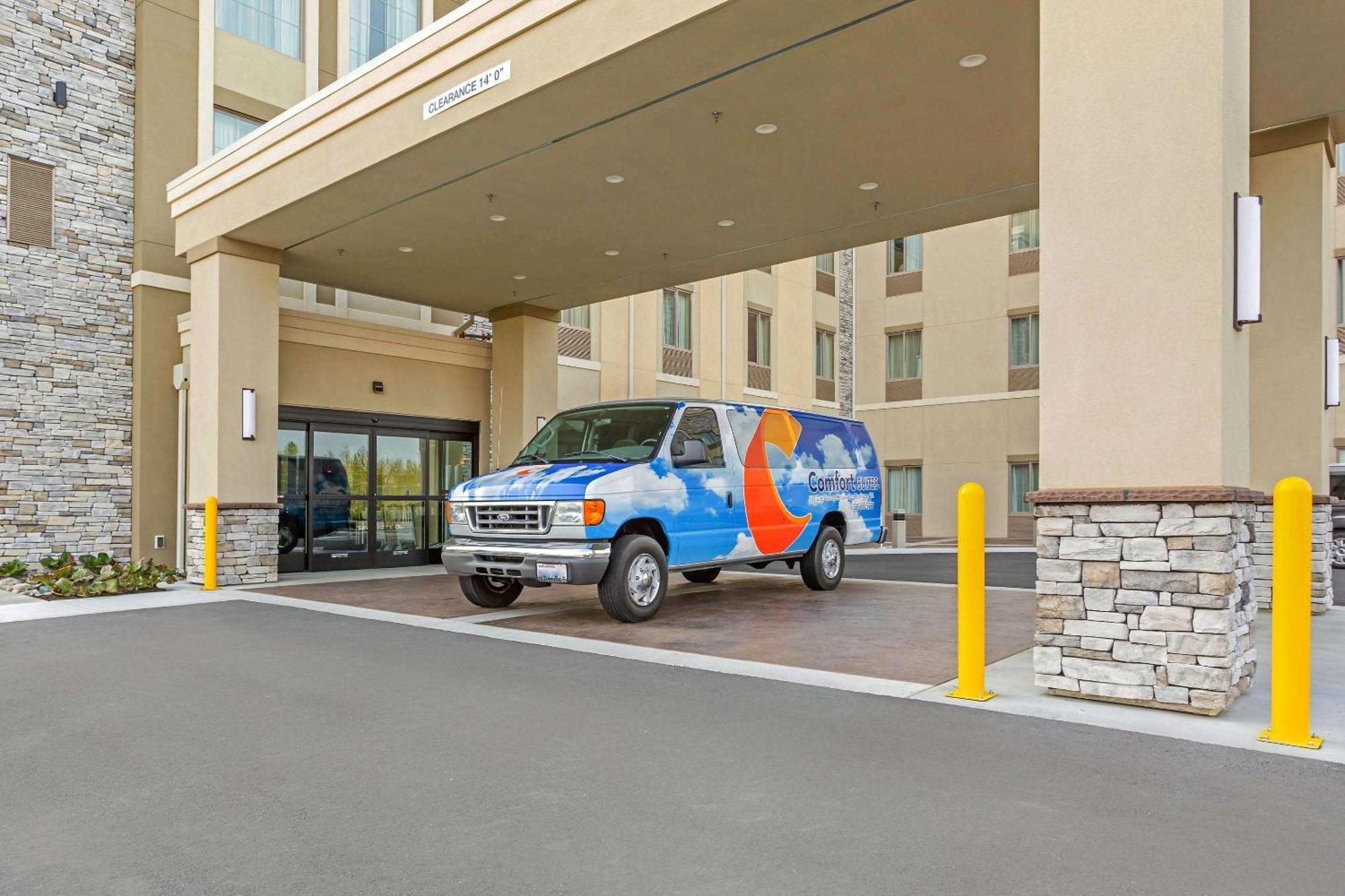 Comfort Suites Burlington Near I-5 Exteriör bild