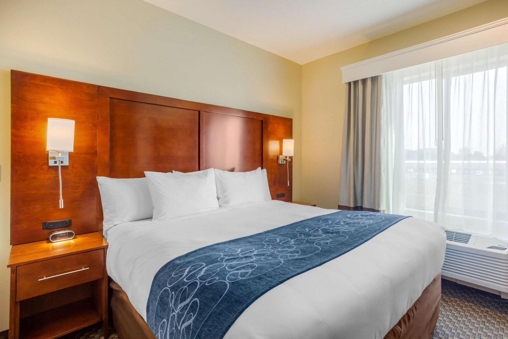 Comfort Suites Burlington Near I-5 Exteriör bild