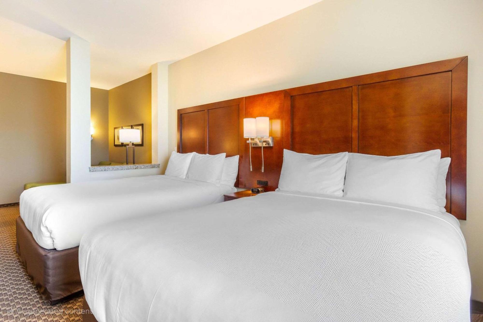 Comfort Suites Burlington Near I-5 Exteriör bild