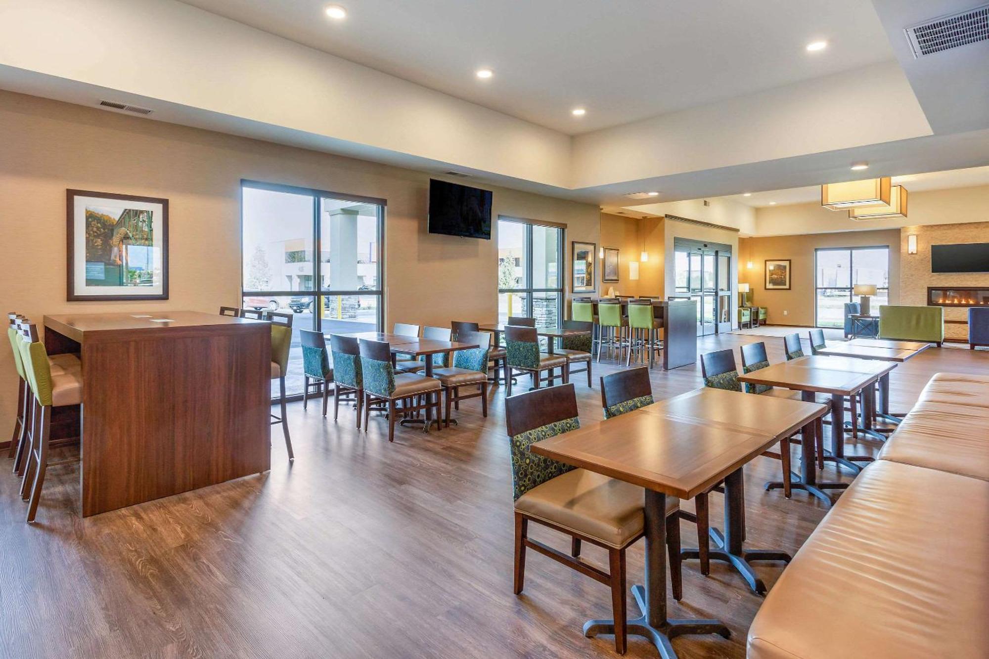 Comfort Suites Burlington Near I-5 Exteriör bild