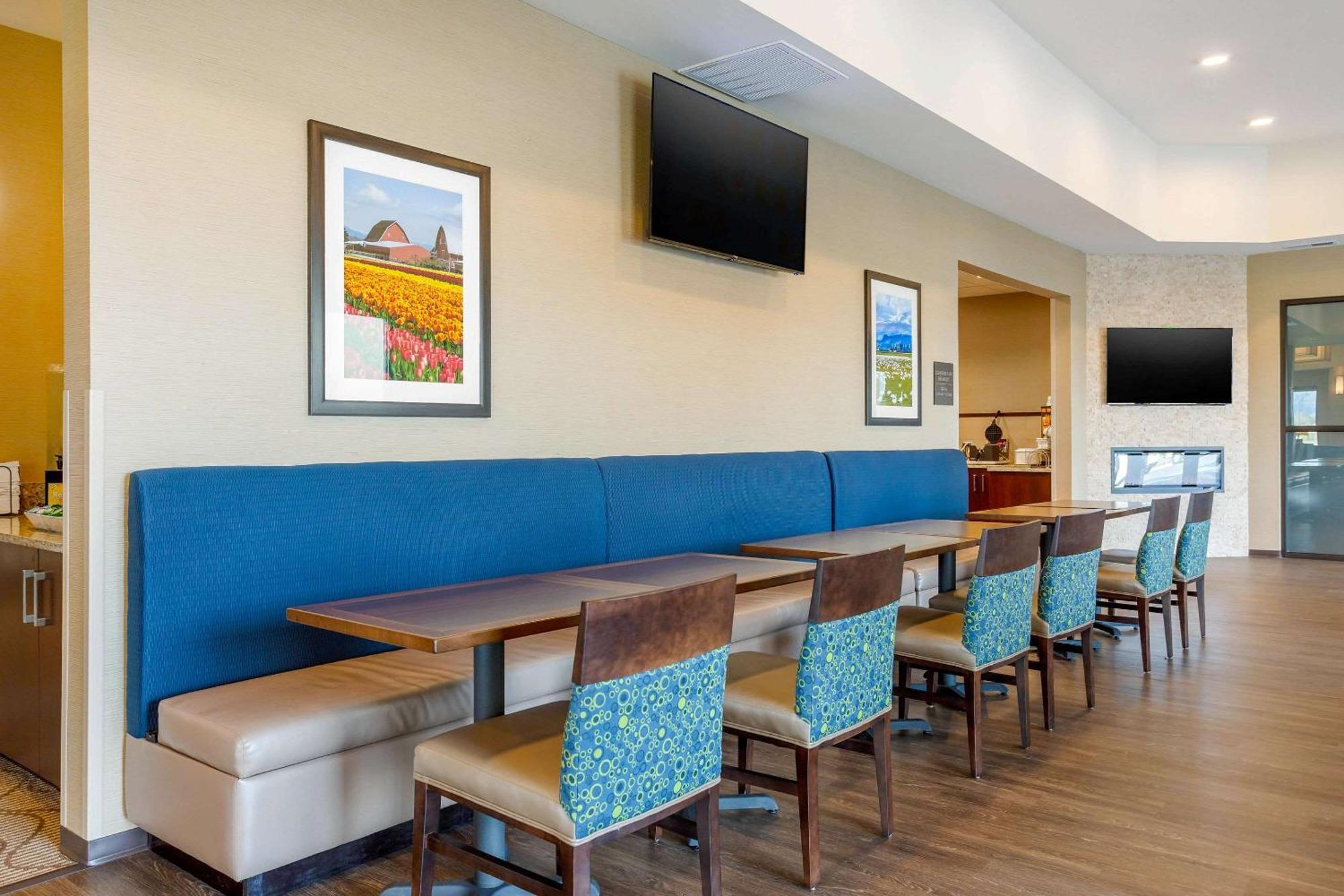 Comfort Suites Burlington Near I-5 Exteriör bild