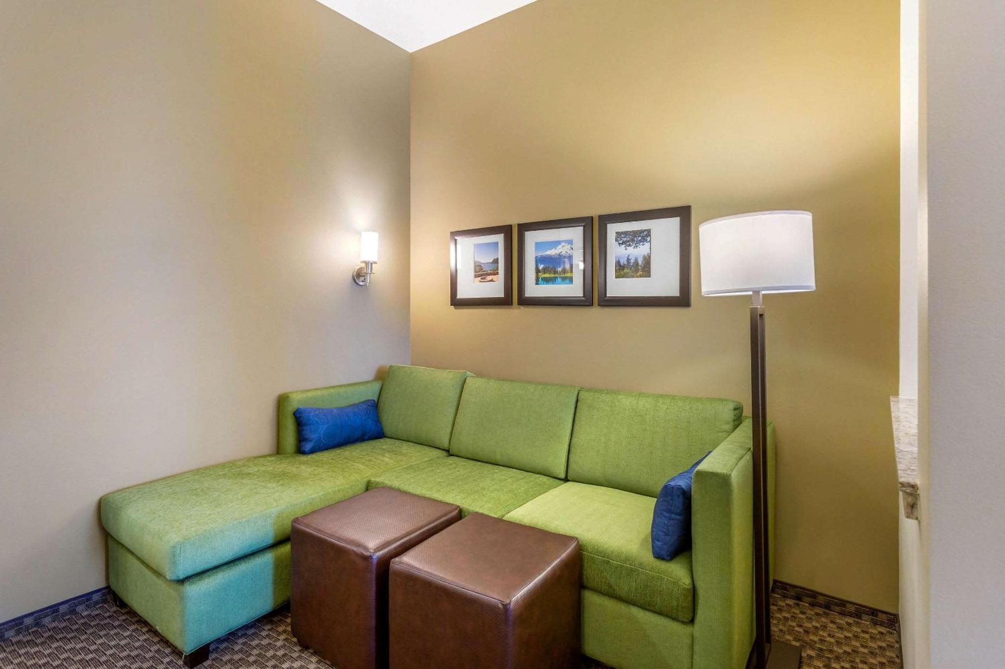 Comfort Suites Burlington Near I-5 Exteriör bild