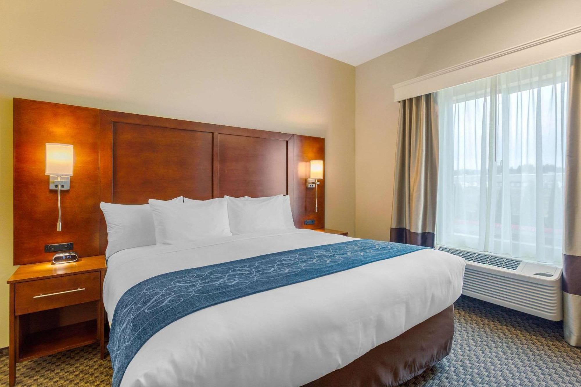 Comfort Suites Burlington Near I-5 Exteriör bild