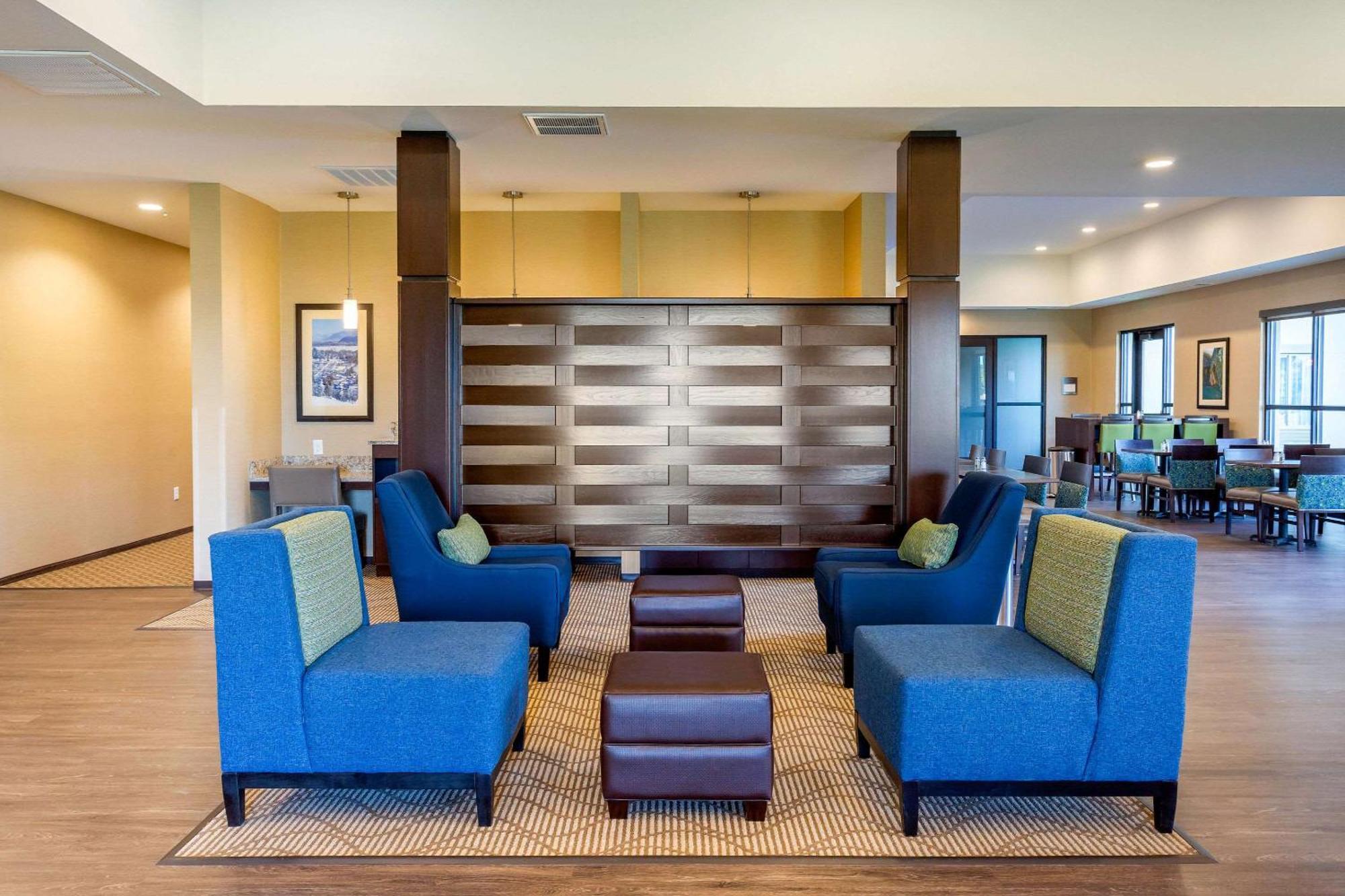 Comfort Suites Burlington Near I-5 Exteriör bild
