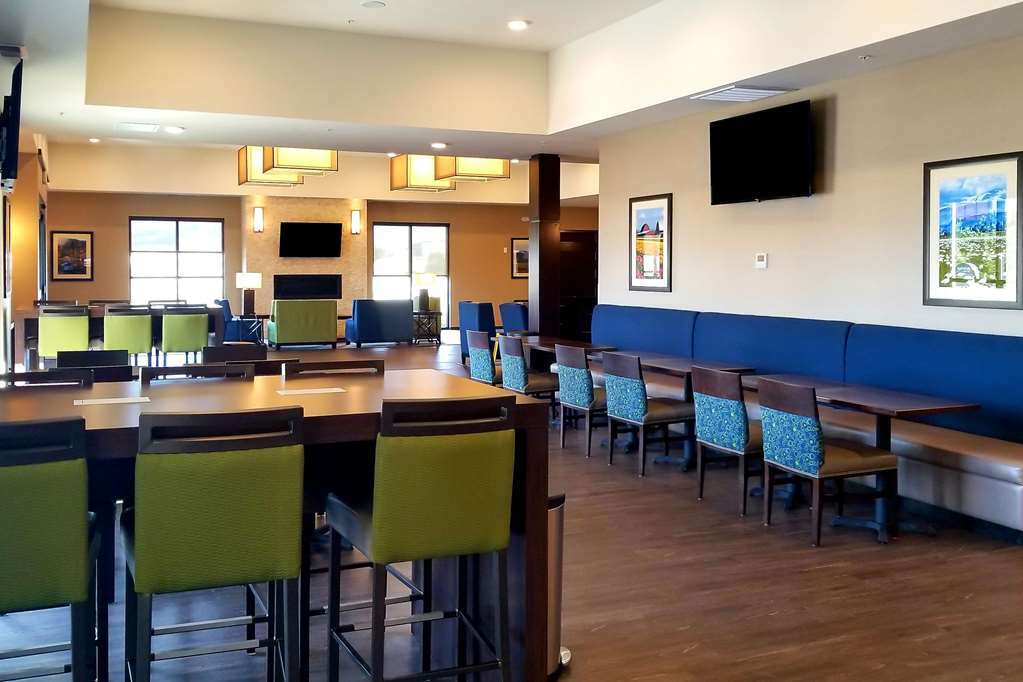 Comfort Suites Burlington Near I-5 Restaurang bild
